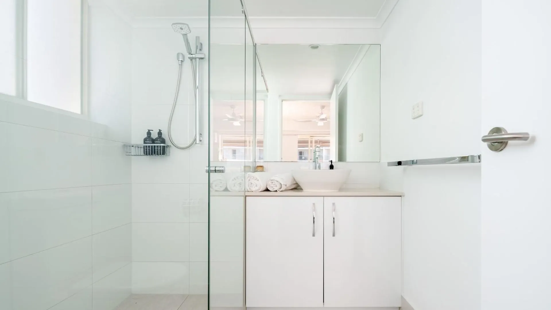 Beautiful Coastal Apartment With Epic Sea Views Caloundra